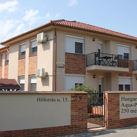 Imola Es Andrea Apartmanhaz 2 Hajduszoboszlo Luaran gambar