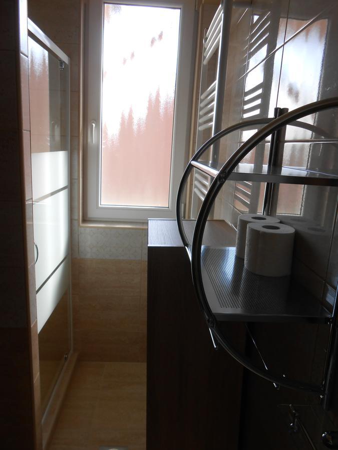 Imola Es Andrea Apartmanhaz 2 Hajduszoboszlo Luaran gambar