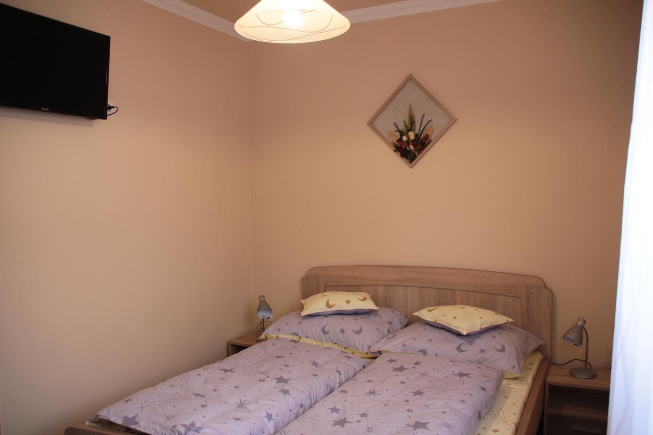 Imola Es Andrea Apartmanhaz 2 Hajduszoboszlo Luaran gambar