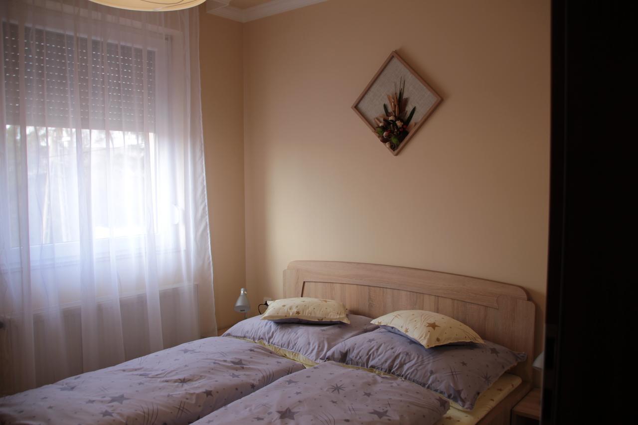 Imola Es Andrea Apartmanhaz 2 Hajduszoboszlo Luaran gambar