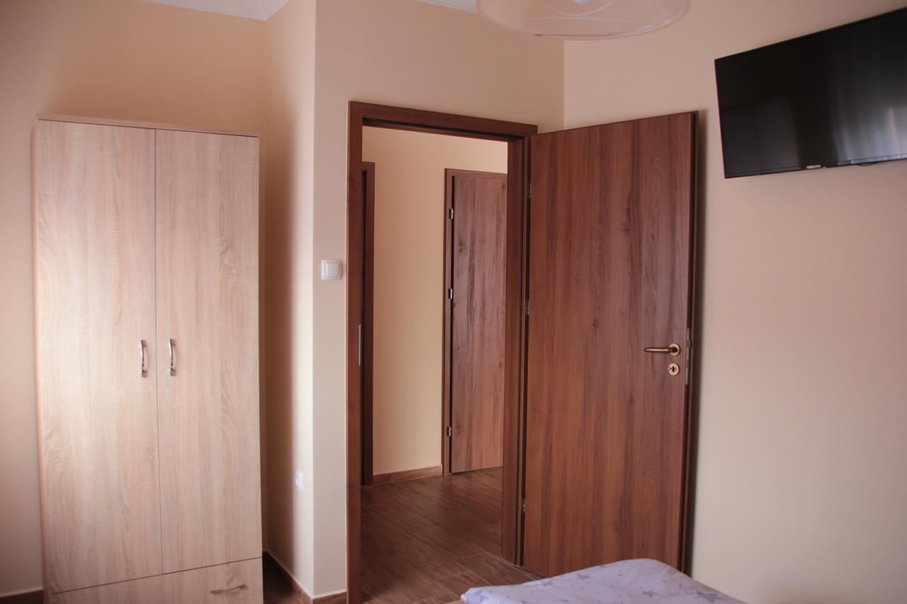 Imola Es Andrea Apartmanhaz 2 Hajduszoboszlo Luaran gambar