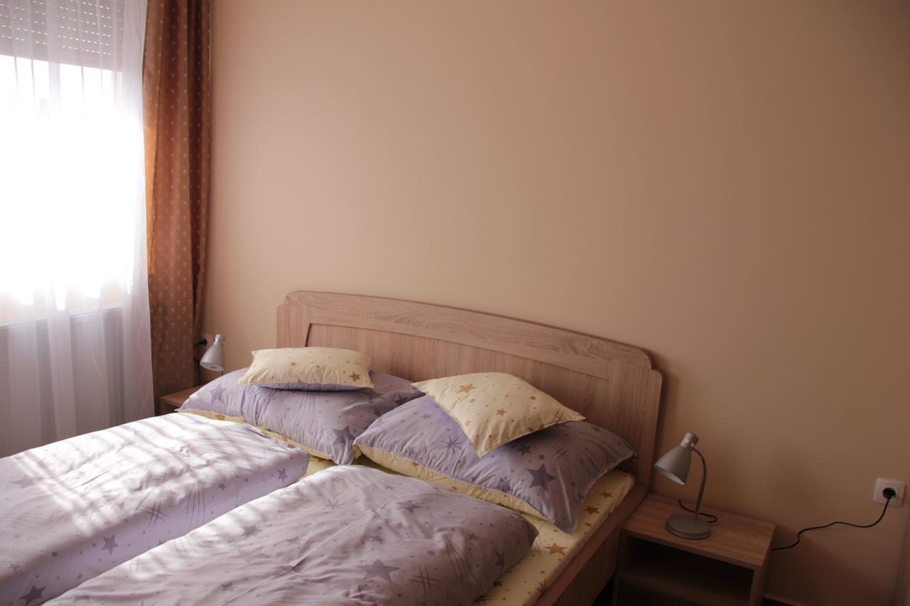 Imola Es Andrea Apartmanhaz 2 Hajduszoboszlo Luaran gambar