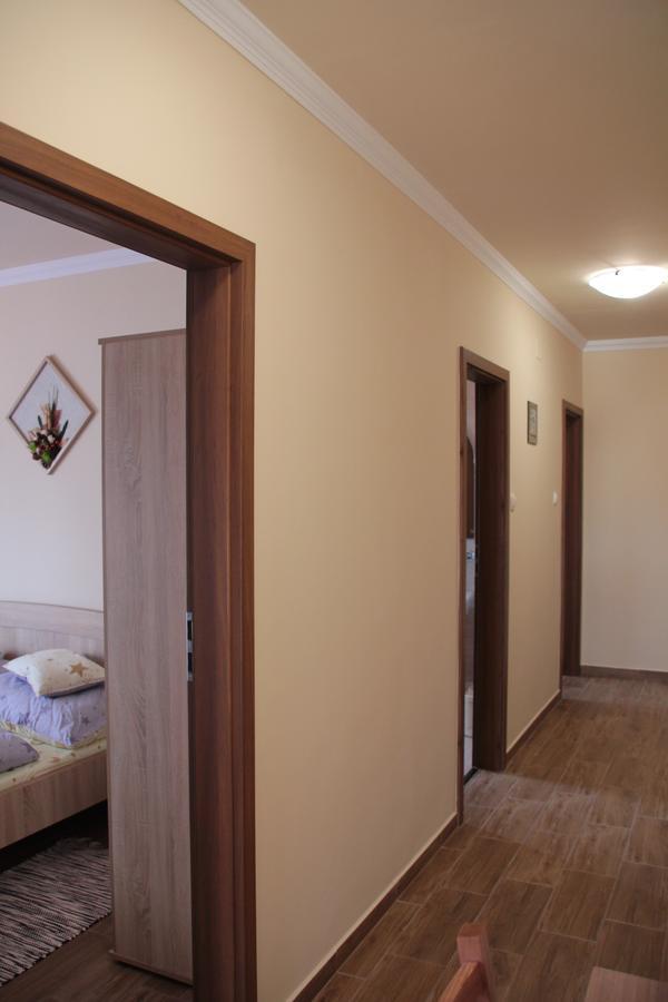 Imola Es Andrea Apartmanhaz 2 Hajduszoboszlo Luaran gambar