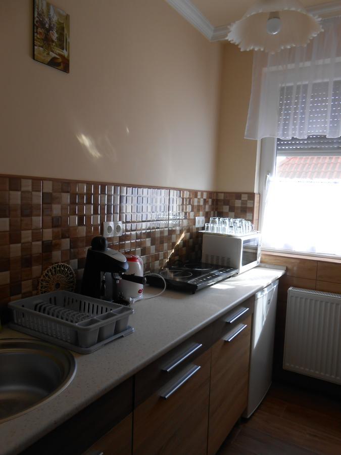 Imola Es Andrea Apartmanhaz 2 Hajduszoboszlo Luaran gambar